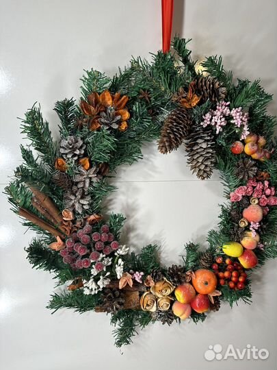 Новогодний венок ручной работы
