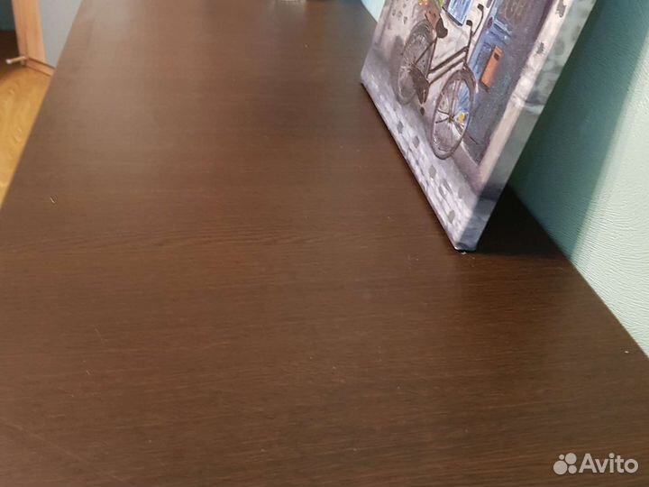 Полка подвесная с тумбой