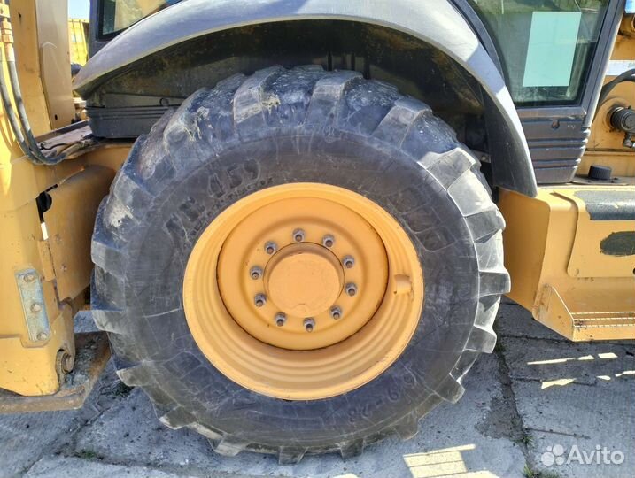 Экскаватор-погрузчик CASE 580 T, 2017