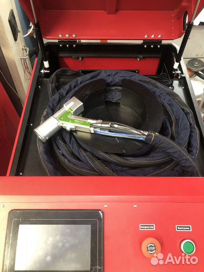 Аппарат лазерной очистки металла TauLaser LCM