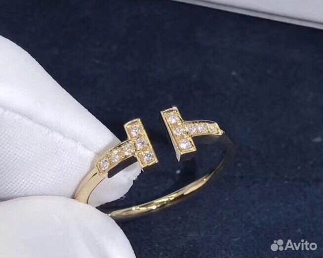 Кольцо с бриллиантами Tiffany T 0,13 ct