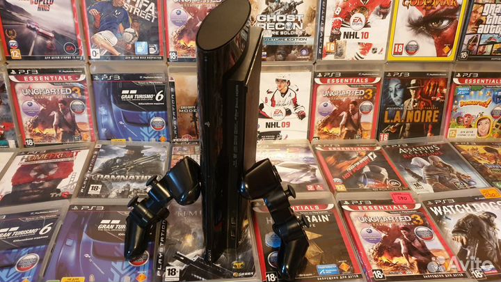 Sony Playstation 3 SSlim 500гб 2геймпада 139игрhen