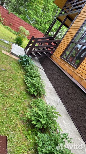 Строительная бригада строители