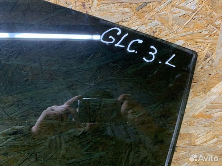 Стекло двери заднее левое Mercedes-Benz Glc-Class