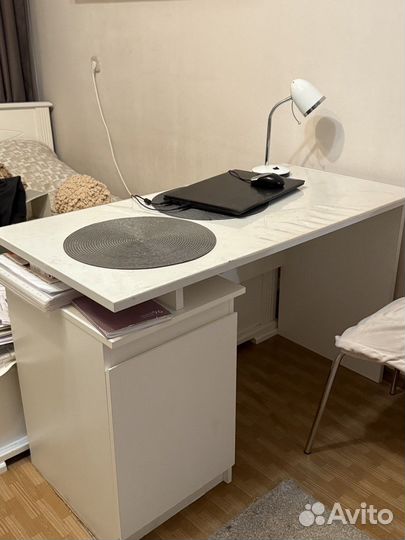 Шкаф купе бу белый + стол в подарок