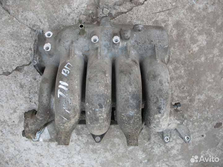 Коллектор впускной 2.4 л Chery Tiggo T11