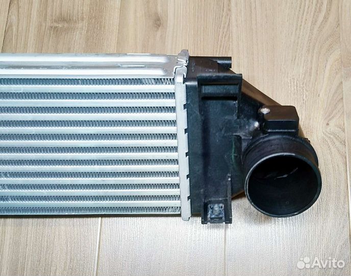 Радиатор интеркулера Land Rover Freelander 2 2.2