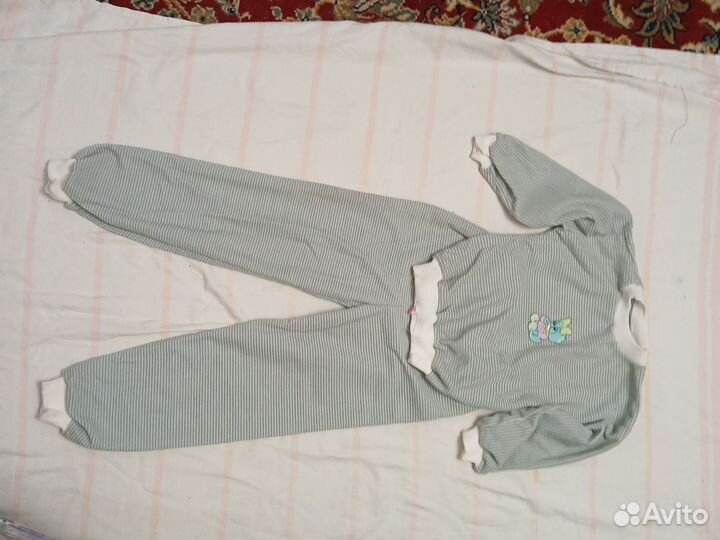 Костюм трикотаж.на4-5лет