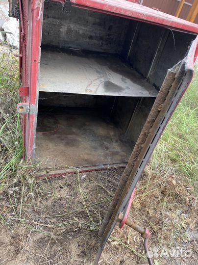 Ящик для инструментов из нержавейки