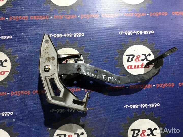 Педали Mitsubishi diamante