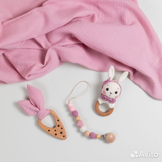 Набор погремушка,держатель для пустышки и грызунок