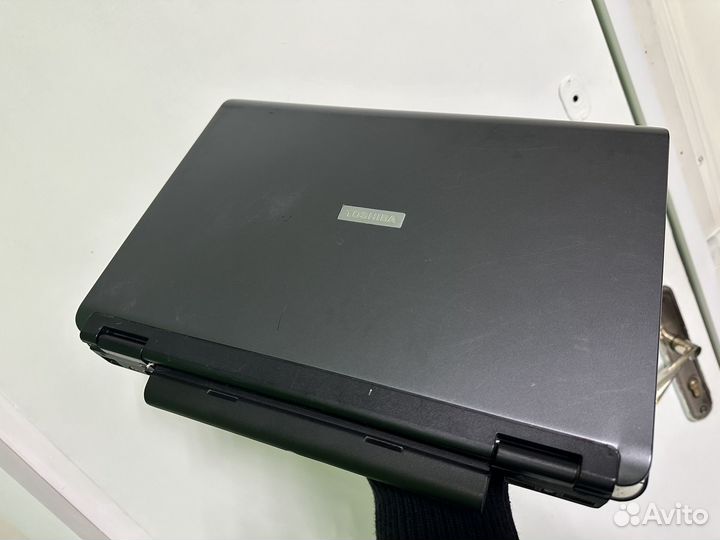 Ноутбук Toshiba Satellite 3 гб Озу 2 ядра