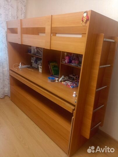 Двухъярусная кровать бу