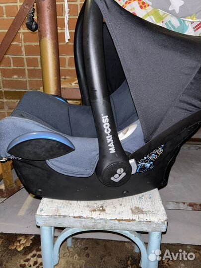 Автолюлька maxi cosi cabriofix