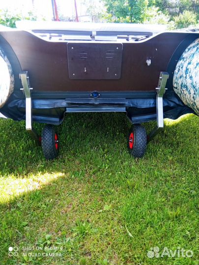 Моторная лодка Solar 420 jet tunnel