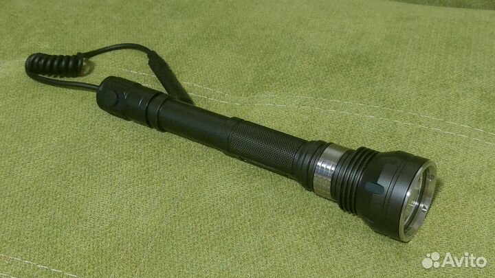 Фонарь светодиодный с выносной кнопкой