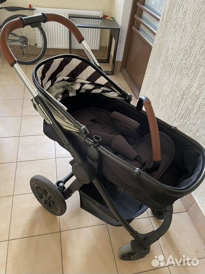 Коляска-трансформер Happy Baby Mommer