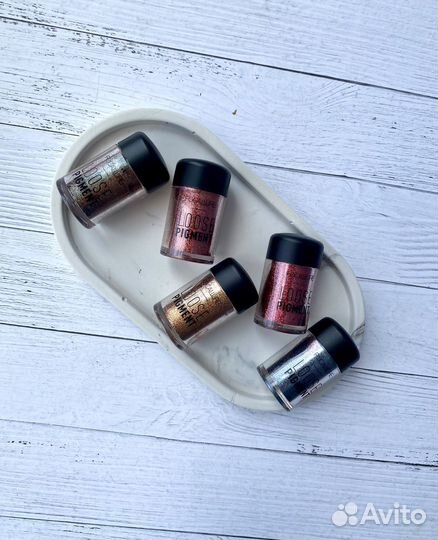 Рассыпчатые пигменты (тени) для глаз Focallure