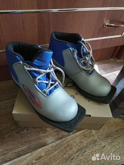 Лыжные ботинки Nordik детские 34р