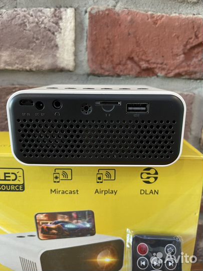 Новый Мини Проектор