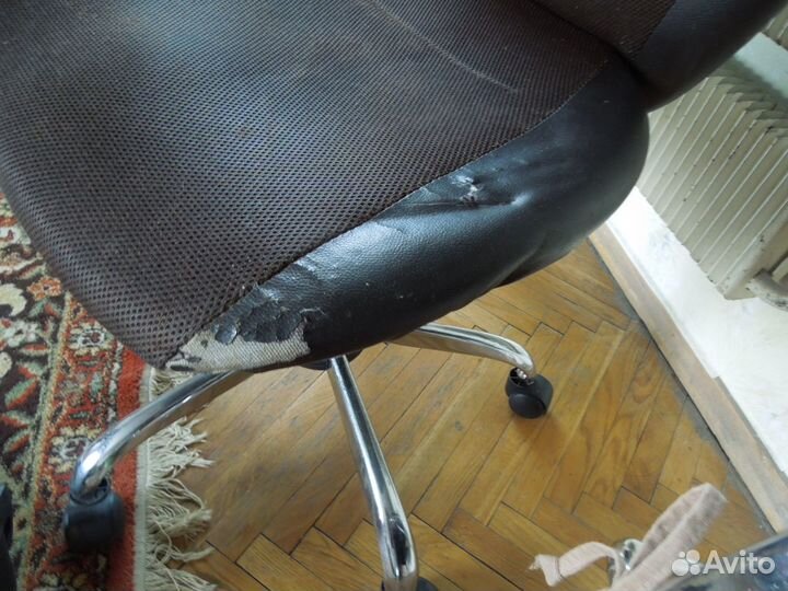 Компьютерное кресло