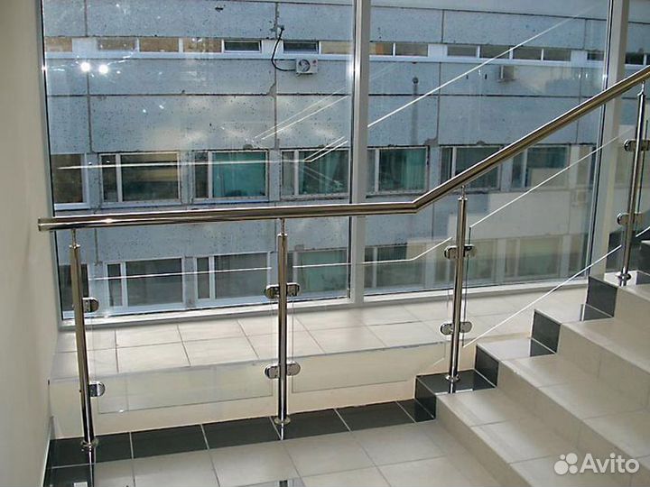 Ограждения для лесниц из стекла