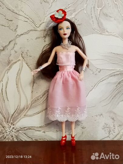Кукла Рапунцель тип Барби, шарнирная, новая
