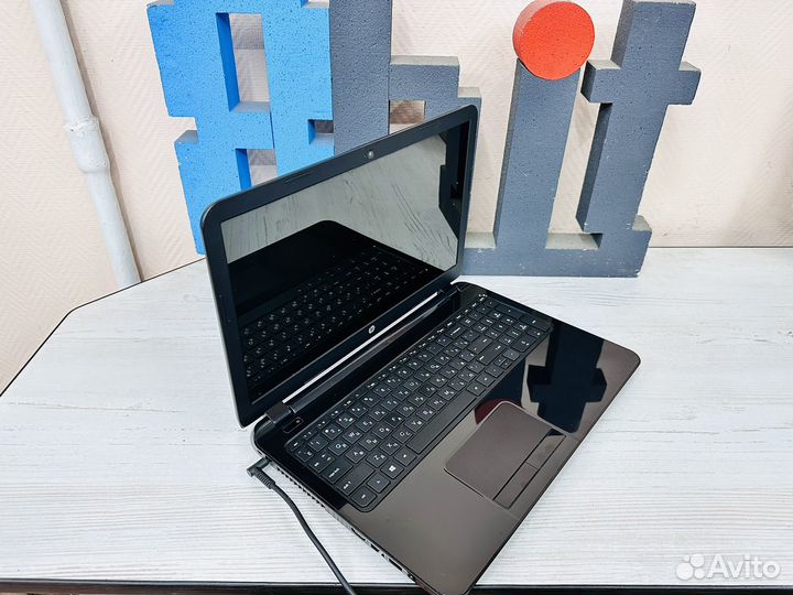 Быстрый Нoутбук HP 4 ядра + 4gb ssd