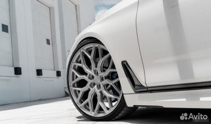 Кованые диски в стиле Vossen для BMW 7 Series R22