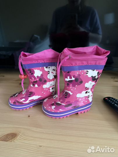 Резиновые сапоги на девочку 22