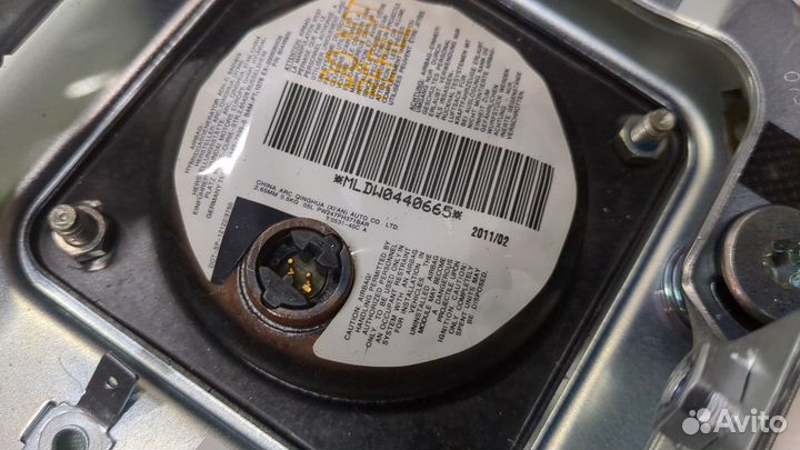 Подушка безопасности водителя Hyundai H-1 Starex, 2011