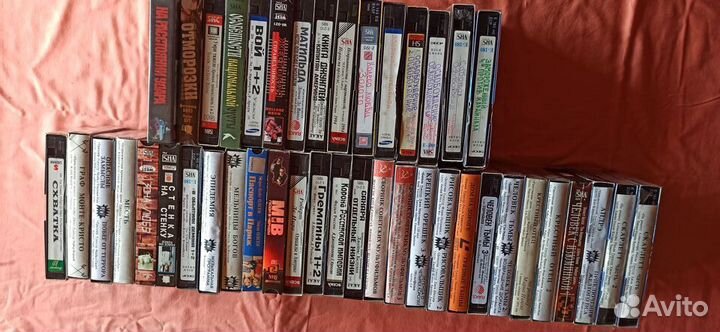 Видеокассеты с фильмами