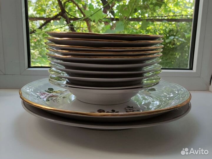 Набор тарелок