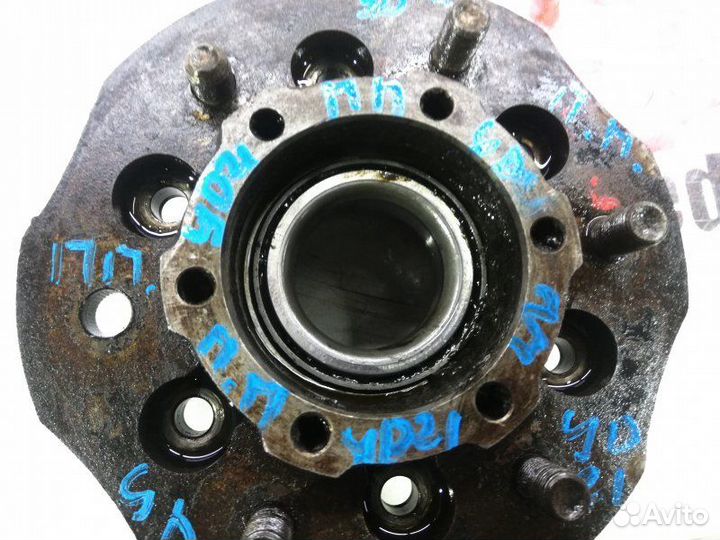 Ступица передняя Nissan Pathfinder YD21 VG30E 1994