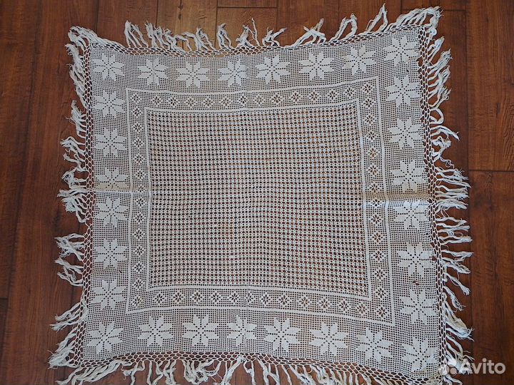 Скатерть- крестецкая вышивка. Винтаж