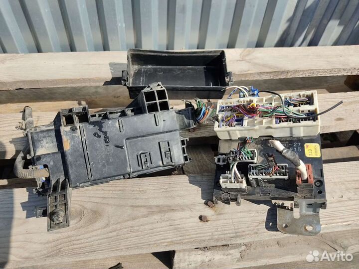 Монтажный блок ниссан