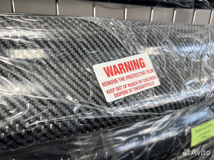 Дефлектор капота карбон Land Cruiser 200 2008