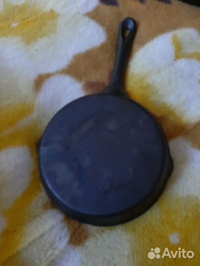 Чугунная сковорода