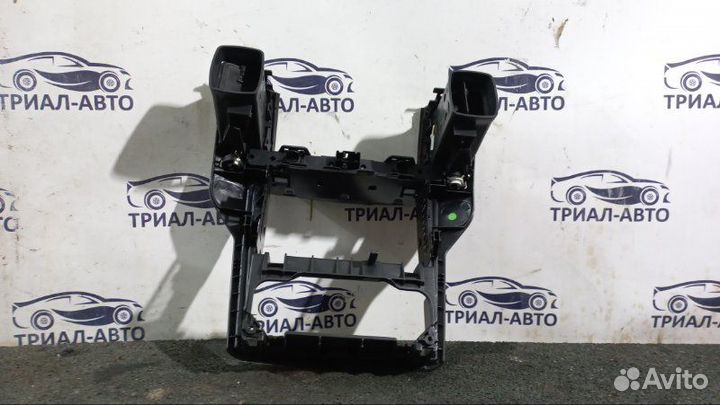 Центральная консоль Opel Zafira B Z18XER 2007