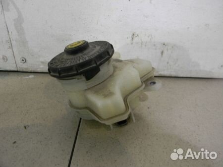 Бачок главного тормозного цилиндра