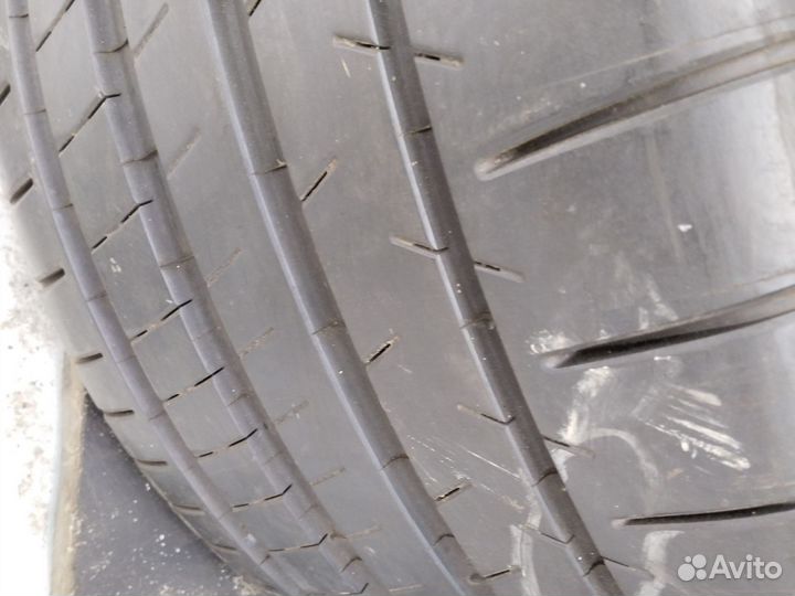 Michelin Pilot Super Sport 295/35 R20