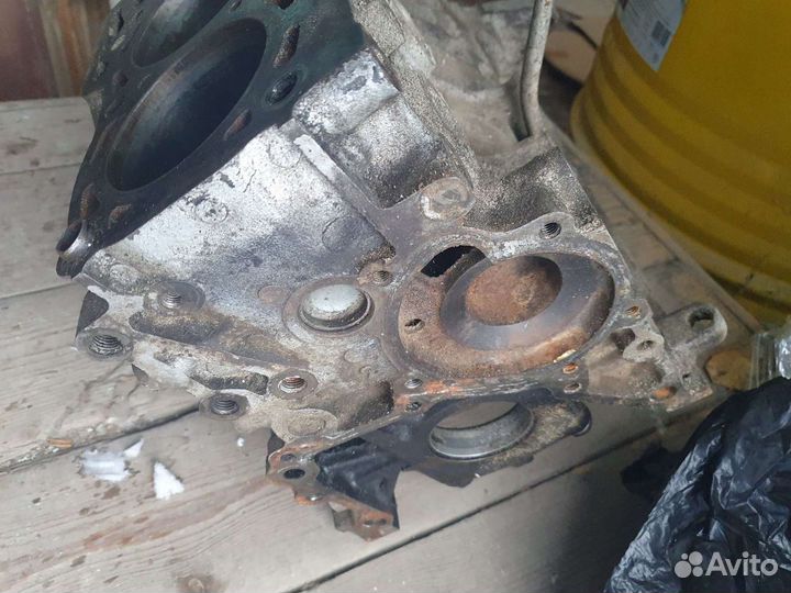 Мазда 626 двс 2.0