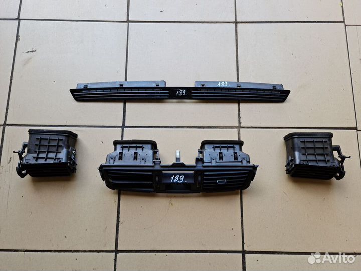 Дефлектор воздуховода Mitsubishi Lancer IX