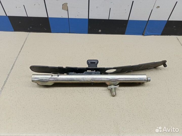 Механизм регулировки ремня безопасности Logan 2005