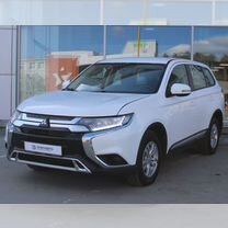 Mitsubishi Outlander 2.0 CVT, 2019, 120 000 км, с пробегом, цена 2 249 000 руб.