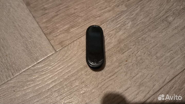 Часы xiaomi mi band 4