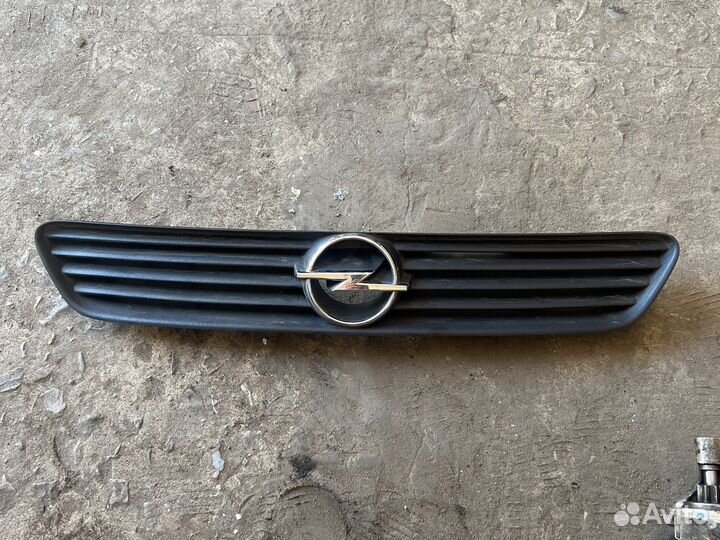Решетка радиатора опель астра G г