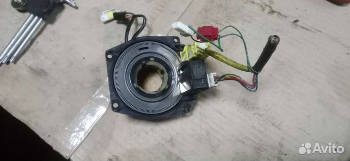 Подрулевой шлейф Airbag Elgrand E50