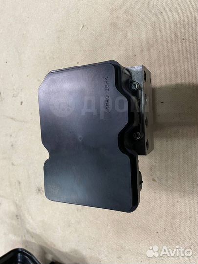 Блок ABS Toyota Land Cruiser 300 2021г