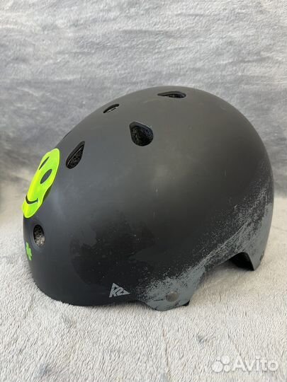 Шлемы для роликов, велосипедов